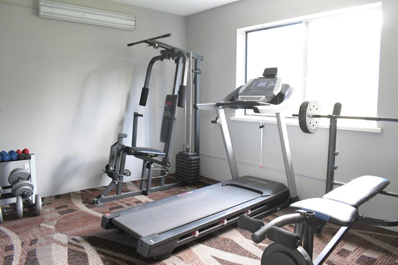 Adams Inn And Suites Dış mekan fotoğraf