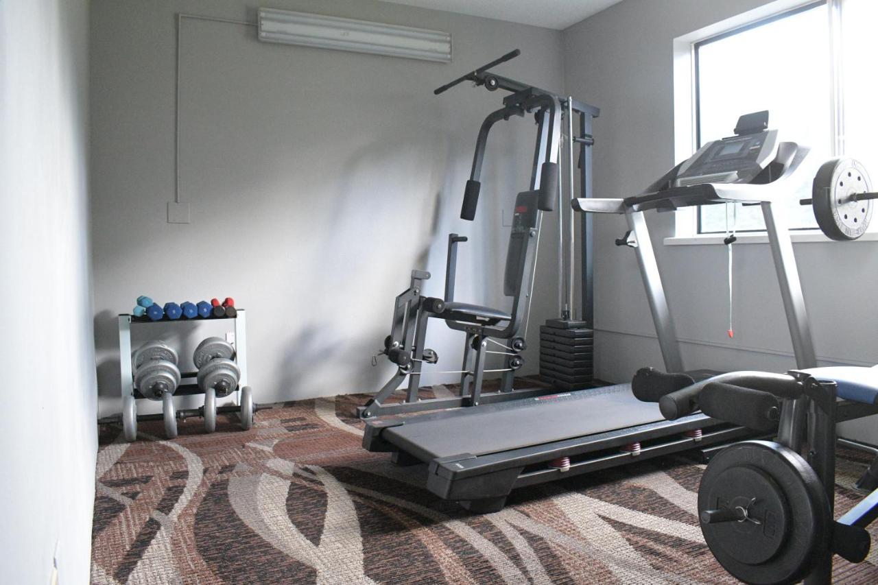 Adams Inn And Suites Dış mekan fotoğraf