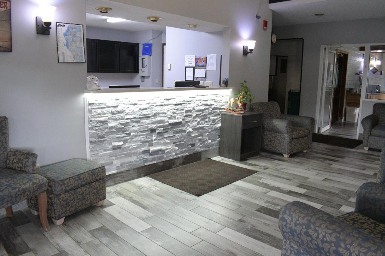 Adams Inn And Suites Dış mekan fotoğraf