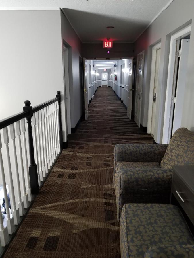 Adams Inn And Suites Dış mekan fotoğraf