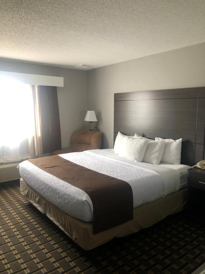 Adams Inn And Suites Dış mekan fotoğraf