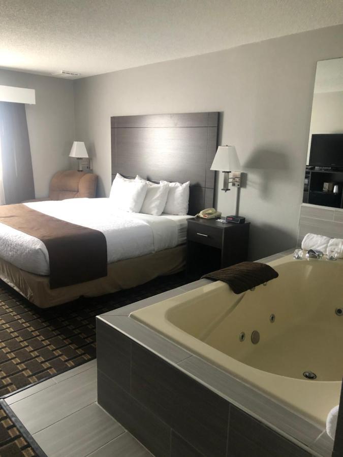 Adams Inn And Suites Dış mekan fotoğraf